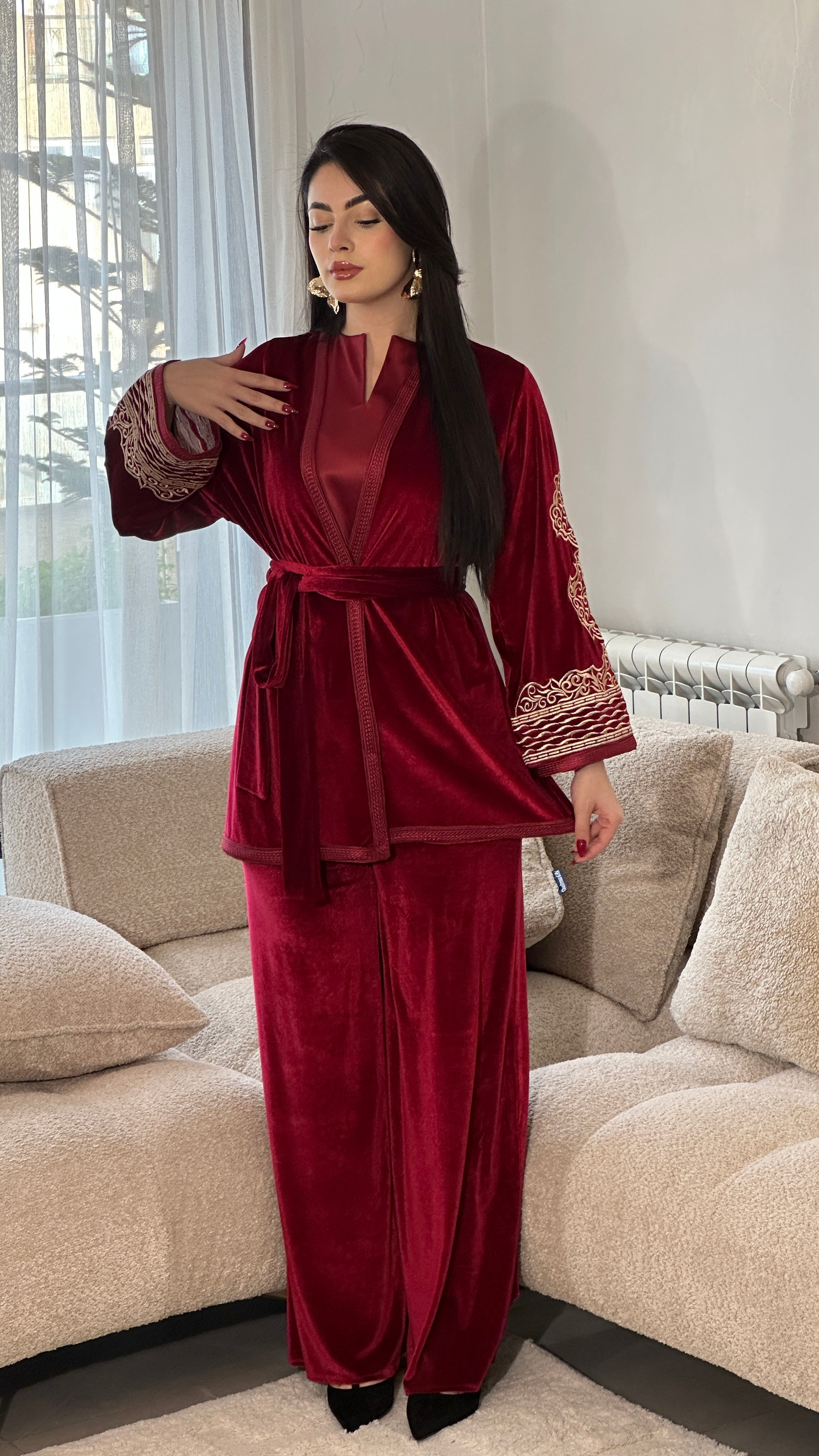 Elegant Traditional Set