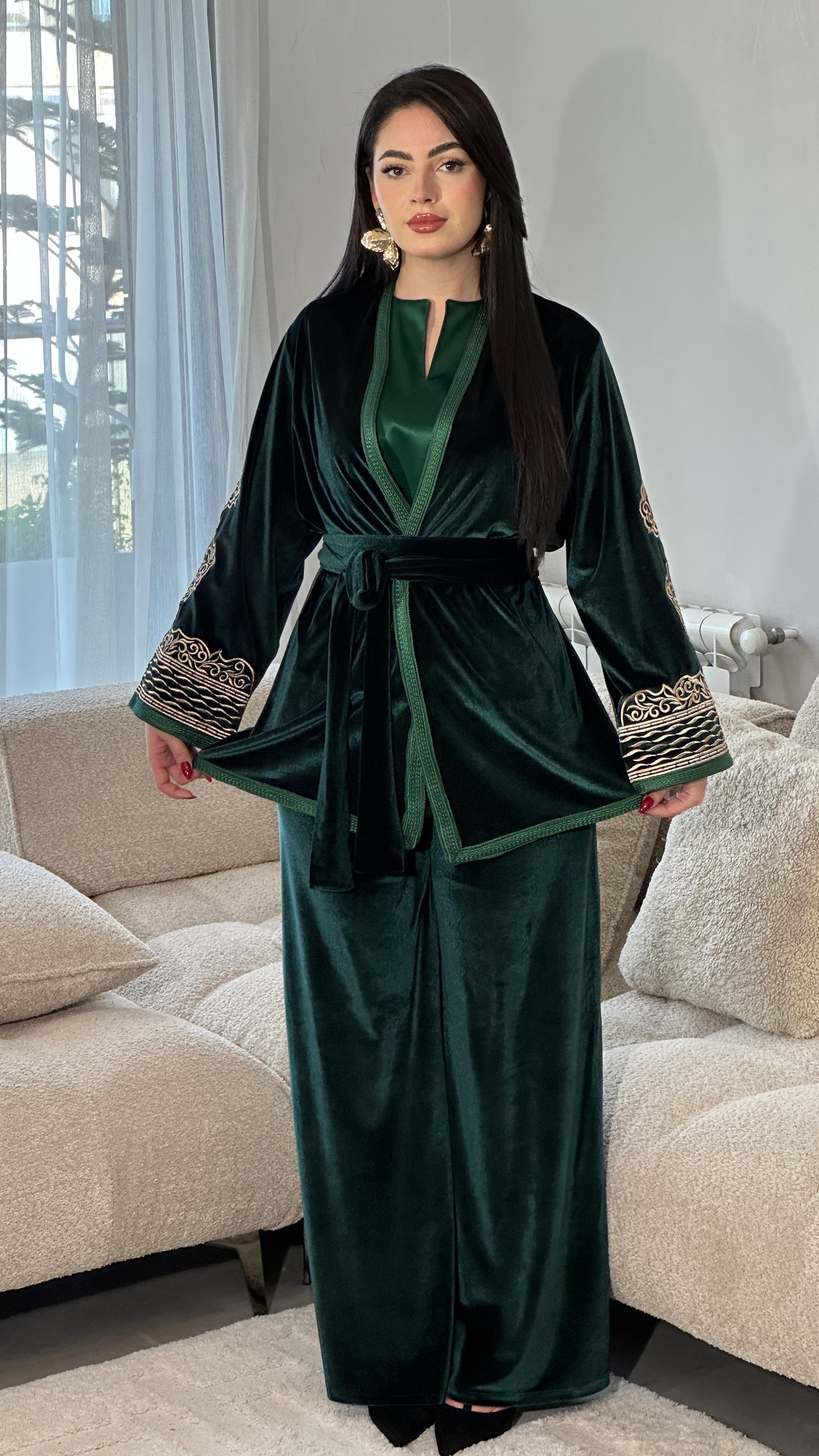 Elegant Traditional Set