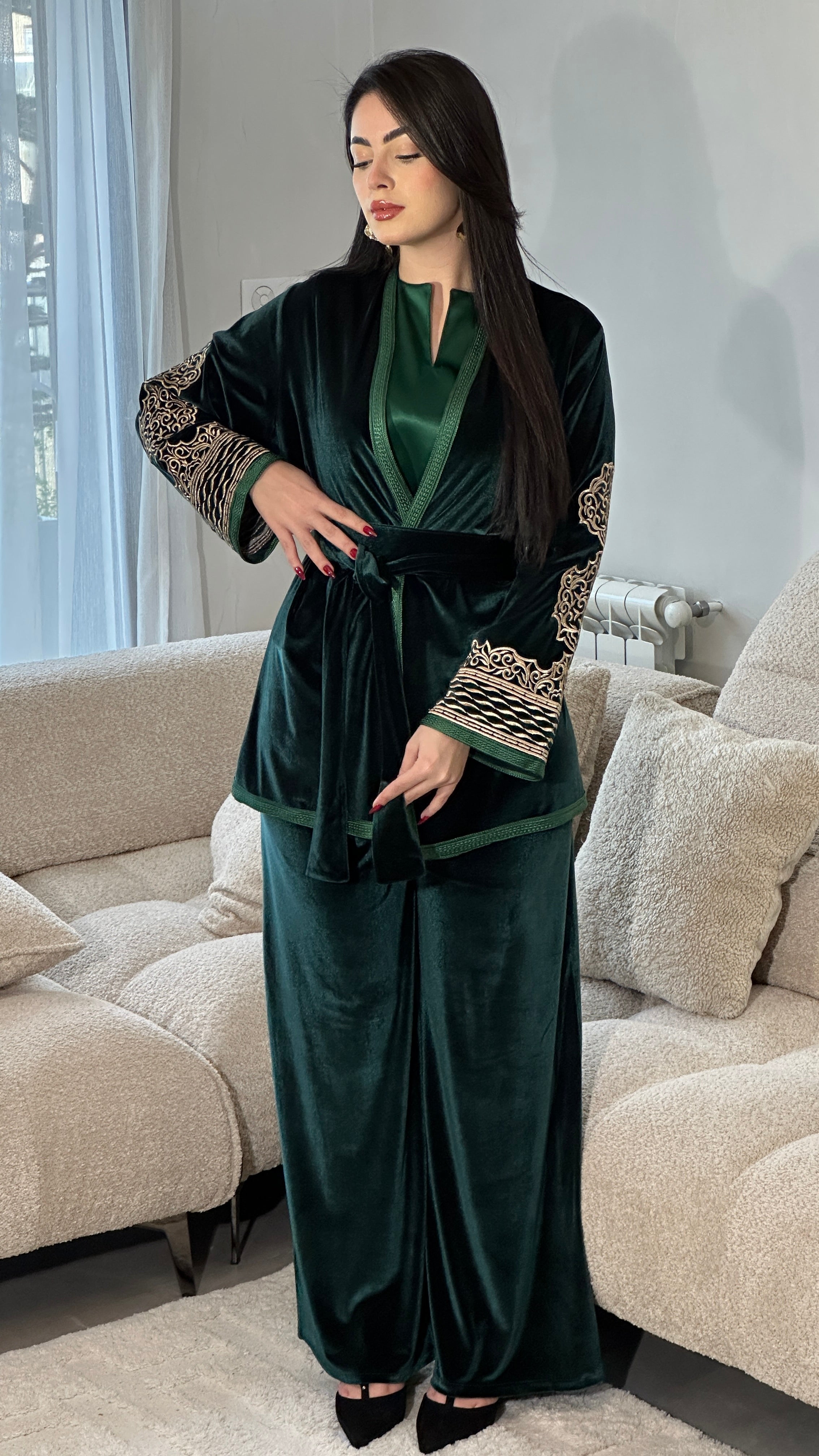 Elegant Traditional Set