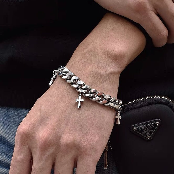 Sleek Niche High-end Hand Jewelry